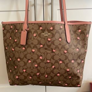 Coach Tote